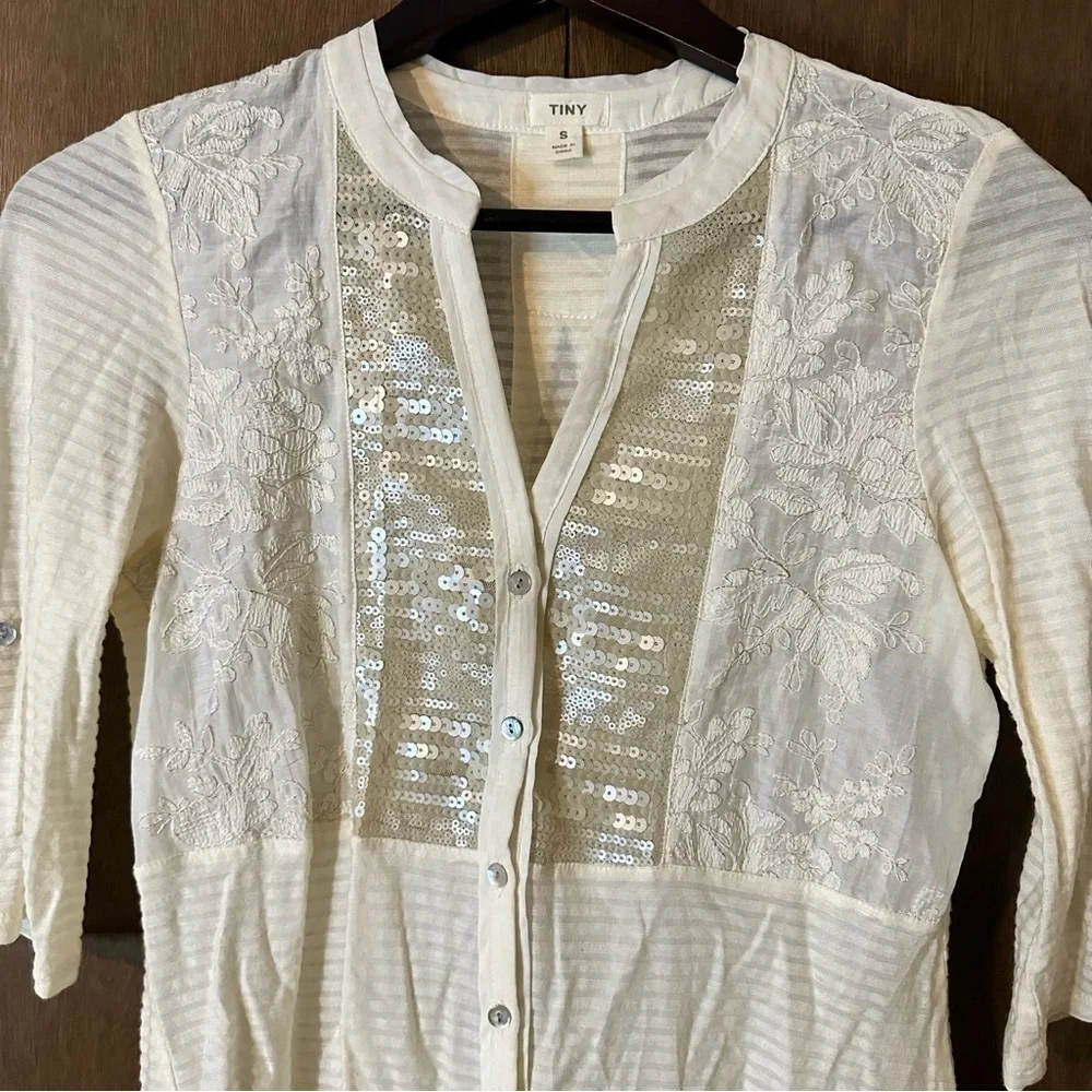 Anthropologie Tiny Sequin Placket Button Down Top Ivory Cream Embroidered Sz S - Picture 5 of 13